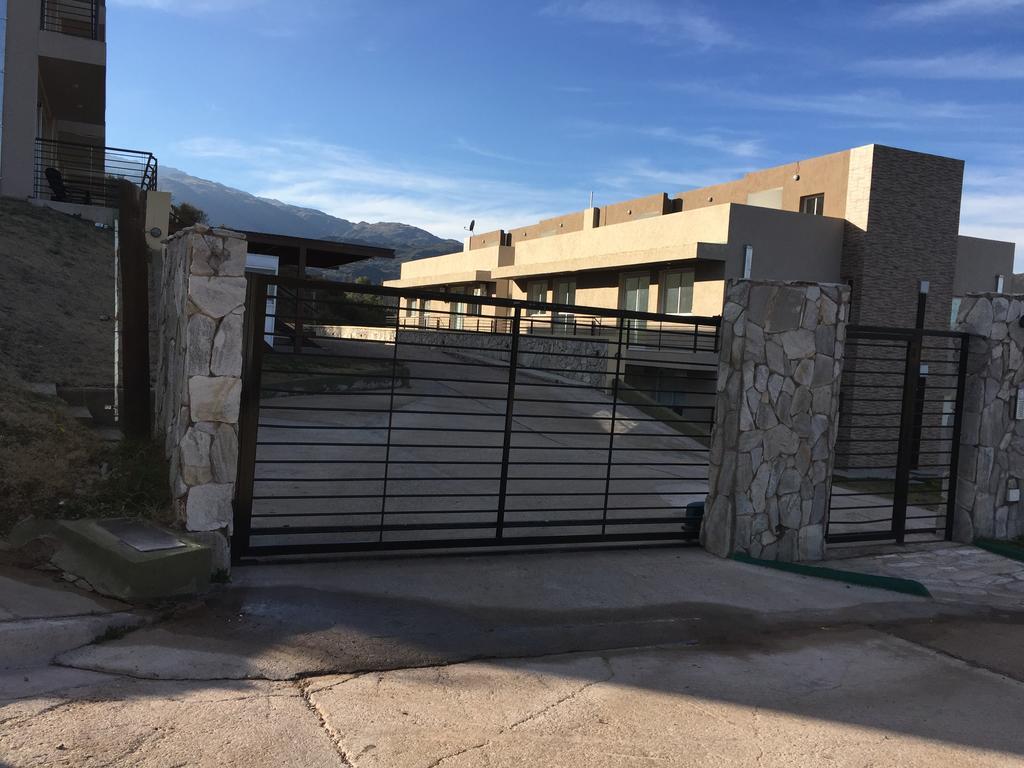 Altos Del Lago Apartment Potrero de los Funes Bagian luar foto