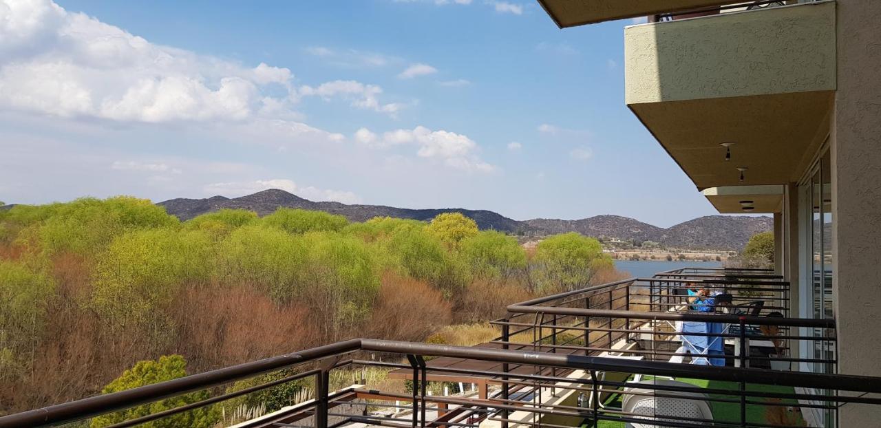 Altos Del Lago Apartment Potrero de los Funes Bagian luar foto